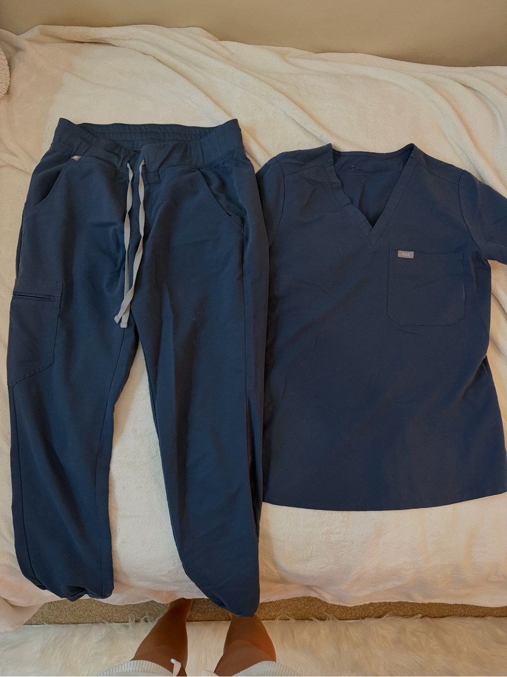 Figs Navy Women's Drawstring Jogger Pants